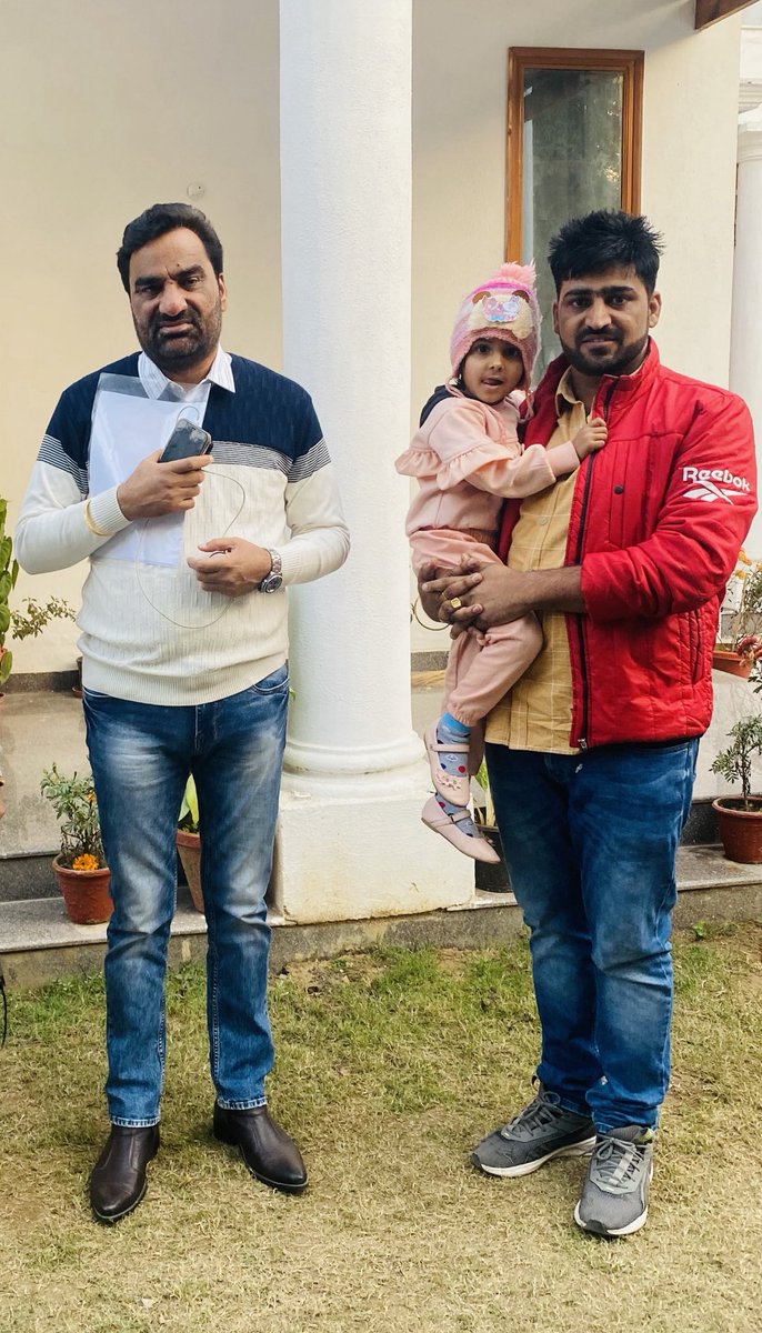 Navinpoonia20's tweet photo. सिस्टम से हारे हुए व्यक्ति के लिए न्याय की अंतिम उम्मीद किसान कौम के लड़ाके , 36 कौम के नेता, हर दलित-पीड़ित की बुलंद आवाज़, नागौर सांसद एवं RLP सुप्रीमो आदरणीय श्री हनुमान बेनीवाल जी को जन्मदिन की हार्दिक बधाई एवं शुभकामनाएँ।@hanumanbeniwal #Happy_Birthday_Netaji https://t.co/Zn6wPHgza1