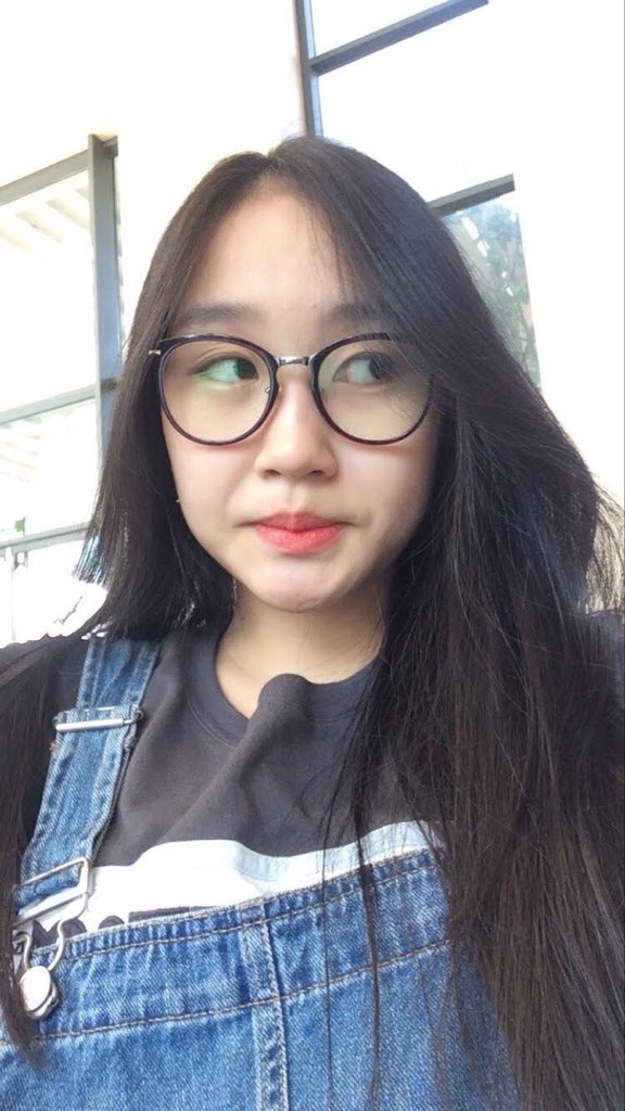 mintandk's tweet photo. [Request #62]

Face - 8/10
Body - 8/10
Overall - 9/10

From valid sources, she is wild AF https://t.co/FYoZb4Jl6e