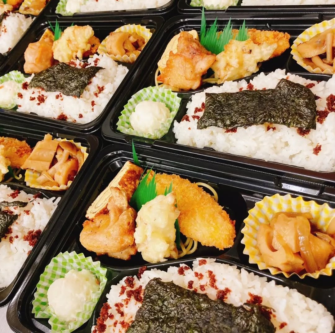 BENTOMAN_HL's tweet photo. 📣愛知県内のイベントなど📣
お弁当のご注文はベントマンへ🍱
https://t.co/Gjl3tsQ5pJ
イベントやお花見🌸会議など、100食以上でもご相談ください👌
店舗がわからないなどご相談は本部まで
#名古屋 #愛知 #埼玉 #お弁当 #ベントマン https://t.co/mKah35ubYe