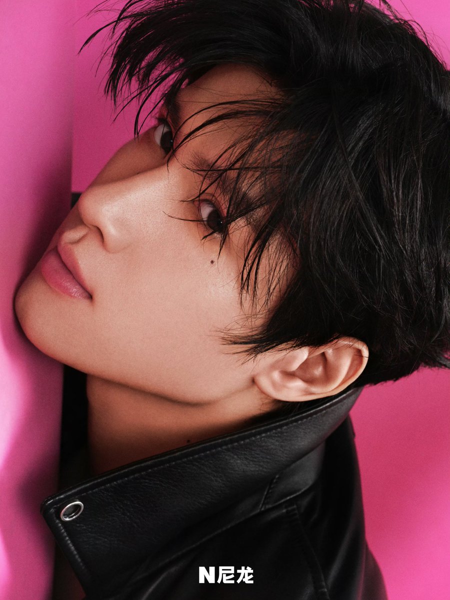 xiaoxindaily's tweet photo. #ZhanXuan #展轩 NYLON CHINA full interview

For Zhan Xuan, happiness is defined very simply: first, let his parents live a better life then allow himself a little more fulfillment 🫶

https://t.co/BQbLiPmvkq https://t.co/UXxE9pRA3I
