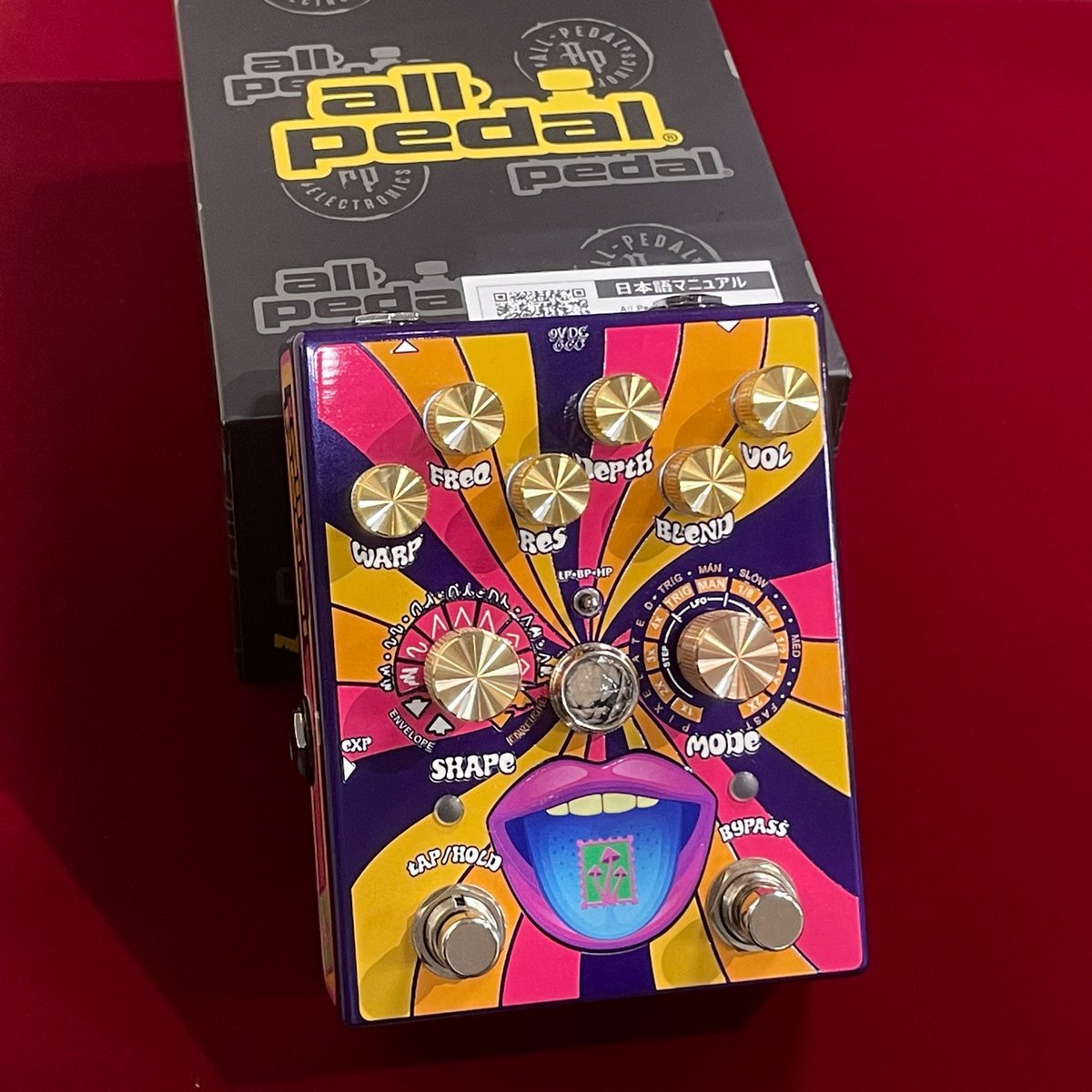 ROCKINN_namba's tweet photo. 【#ロックイン難波】待望再入荷!気になるフィルター「#AllPedal」の"Macrodose"。ド派手な外観が個性的ですが「#Subdecay」創業者との共同開発により、あの生産完了の傑作モデルに改良を加えたようなサウンド&機能を彷彿させます!ベーシストの皆さんぜひお試しください!→https://t.co/9XbEdGiLys https://t.co/1fEG8yeGn9
