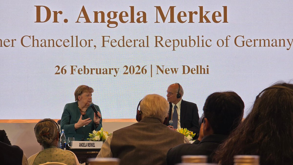 Dr Philipp Ackermann tweet media