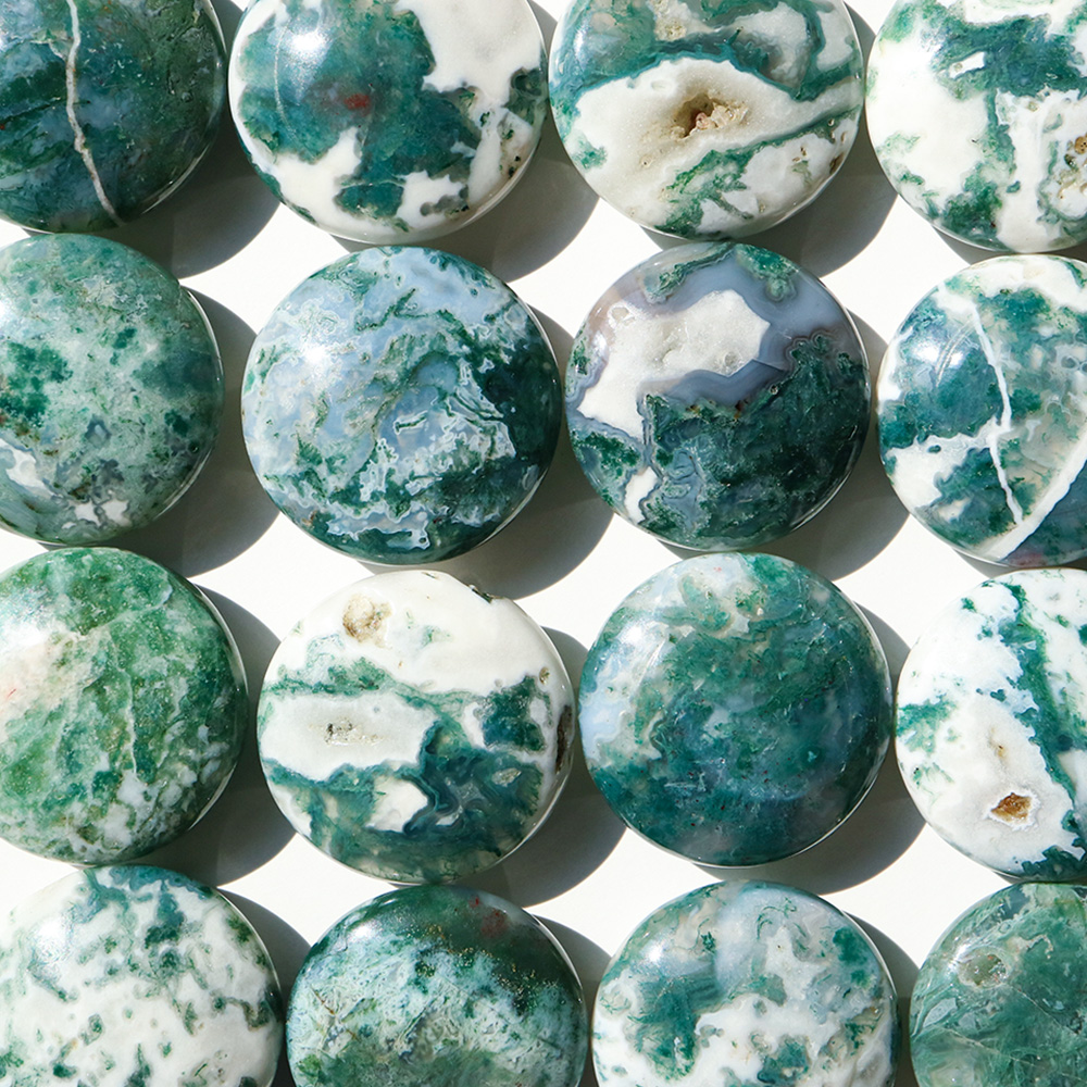 オンラインストア】 タンブルの鉱物も、原石とは違った魅力があります