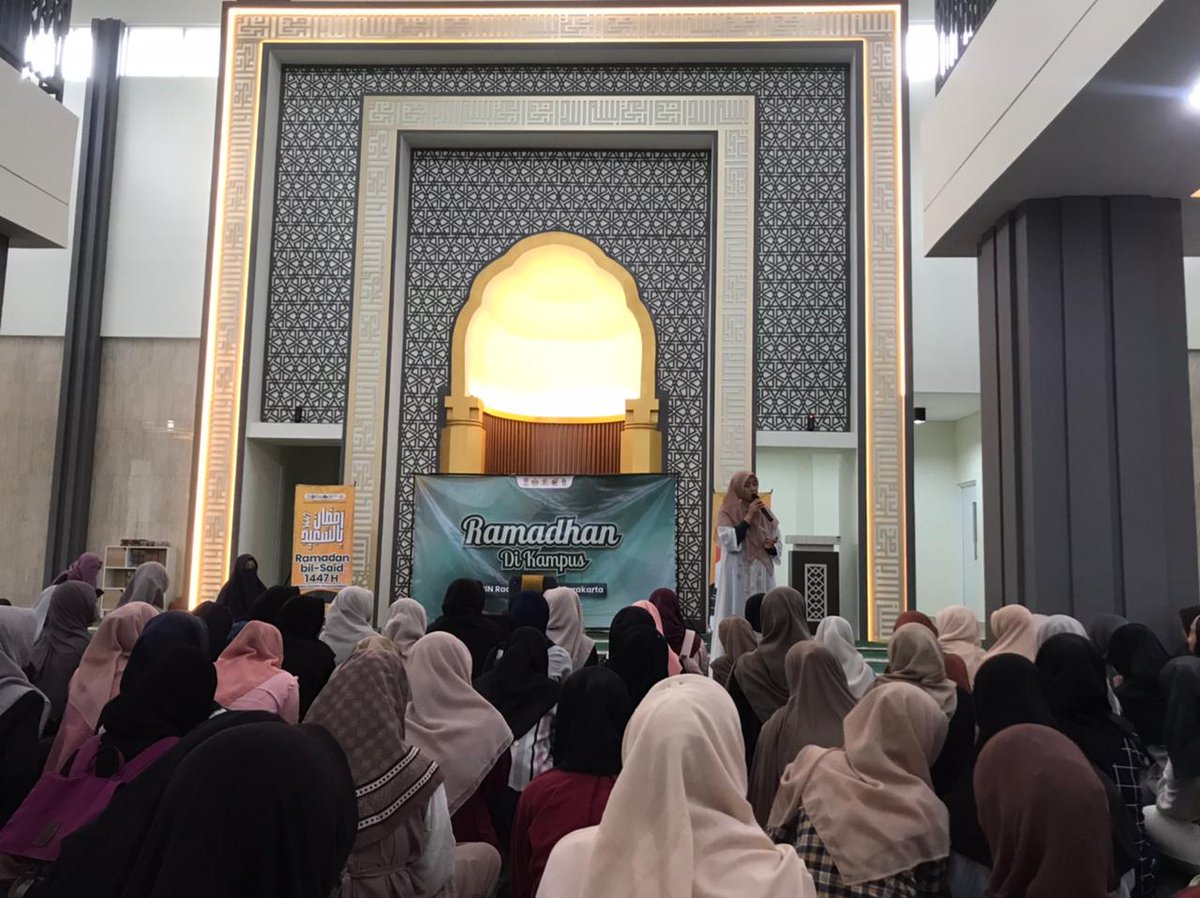 PermataTv's tweet photo. UKMI UIN mengadakan kegiatan “SKILL (Sarana Keilmuan Muslimah) Spesial Ramadhan” 

 Bertema“At Least,Ramadhanku Lebih Produktif:Muslimah Cerdas, Ramadhan Berkualitas” di masjid Ibadurrahman UIN Raden Mas Said Surakarta pada 27 Februari 2026

#RamadanMubarak #muslimgirl https://t.co/1gh5NSHEcx
