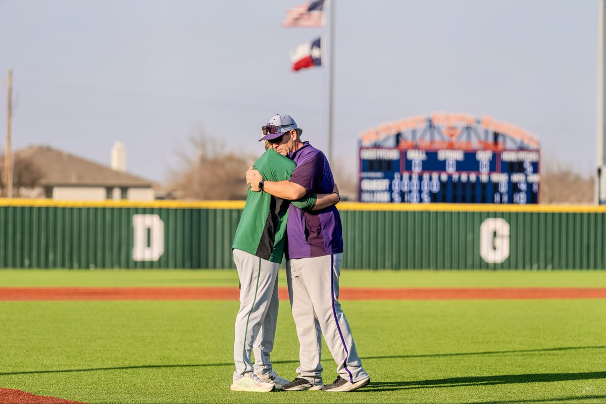 Coach Wells No. 2 tweet media