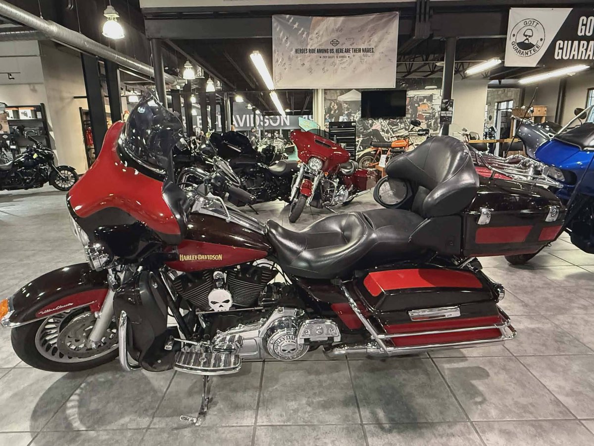 MoreJese's tweet photo. Traded in my '97 Electra Glide for this '10 Ultra Classic https://t.co/n6D0K9CSFS