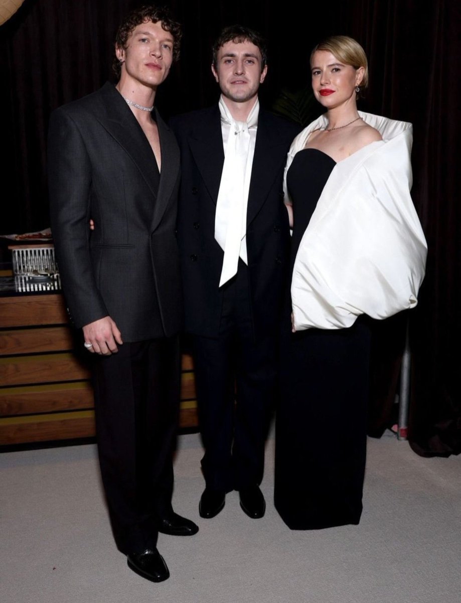 conerstory's tweet photo. CONNOR STORRIE WITH PEDRO PASCAL AND JESSIE BUCKLEY THIS IS DEFINITELY FOR ME https://t.co/fPC6CSruIi