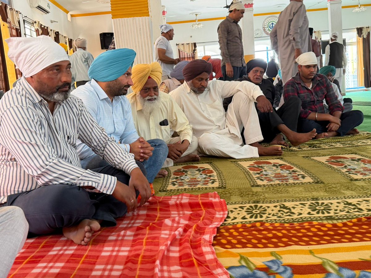 Ranjitpalpunjab's tweet photo. ਕੱਲ੍ਹ ਪਿੰਡ ਨਾਨੂ ਮਾਜਰਾ, ਸੈਕਟਰ-86 ਮੋਹਾਲੀ ਵਿਖੇ ਸ: ਹਰਦੀਪ ਸਿੰਘ ਜੀ (ਸੰਭਾਲਕੀ) ਦੀ ਅੰਤਿਮ ਅਰਦਾਸ ਵਿੱਚ ਸ਼ਾਮਿਲ ਹੋ ਕੇ ਅਕਾਲ ਪੁਰਖ ਅੱਗੇ ਉਨ੍ਹਾਂ ਦੀ ਆਤਮਿਕ ਸ਼ਾਂਤੀ ਲਈ ਅਰਦਾਸ ਕੀਤੀ।
#Condolences #FinalPrayer #RestInPeace #Waheguru
#ranjitpalsinghpunjab
@AamAadmiParty @AAPPunjab https://t.co/jP3A7ea1KL