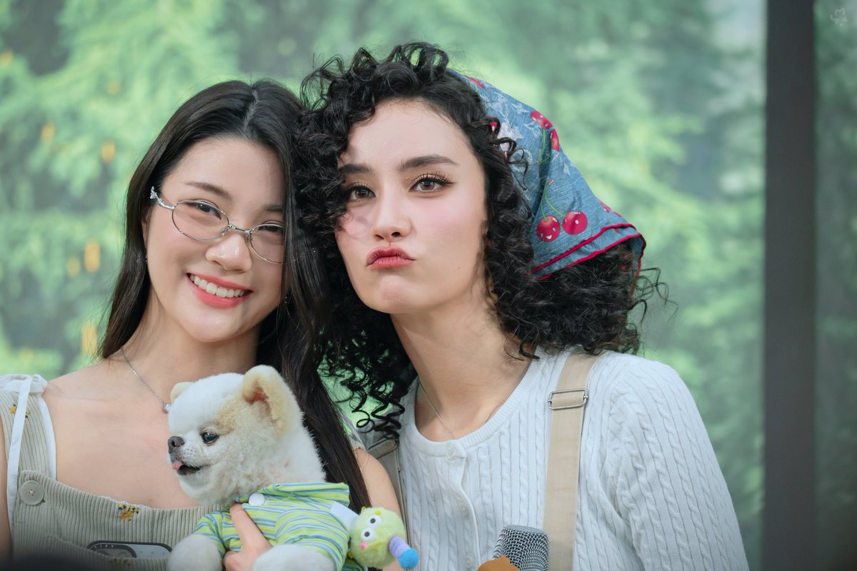 รูปครอบครัวเมื่อวาน 🥰

ALKEY WITH JAYNA 20 BIRTHDAY
#Jayna20thbirthday