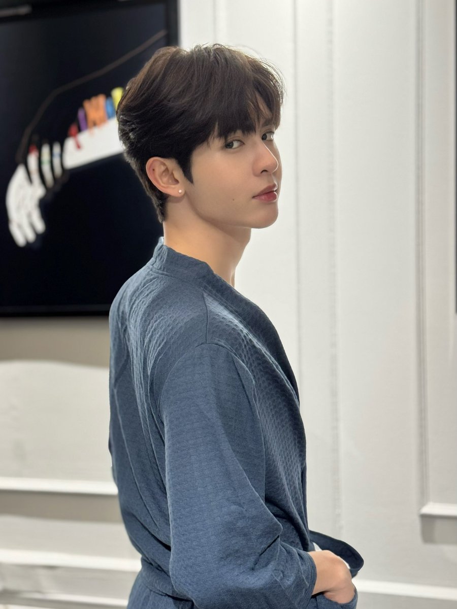 เอาเลยครับ ใครอยากจะทำอะไรก็ทำไปเถอะ ทุกอย่างอยู่ในสายตาไนน์หมดครับ :) 

Mr. Fanboy Q2 
#รักสุดใจนายแฟนบอยQ2