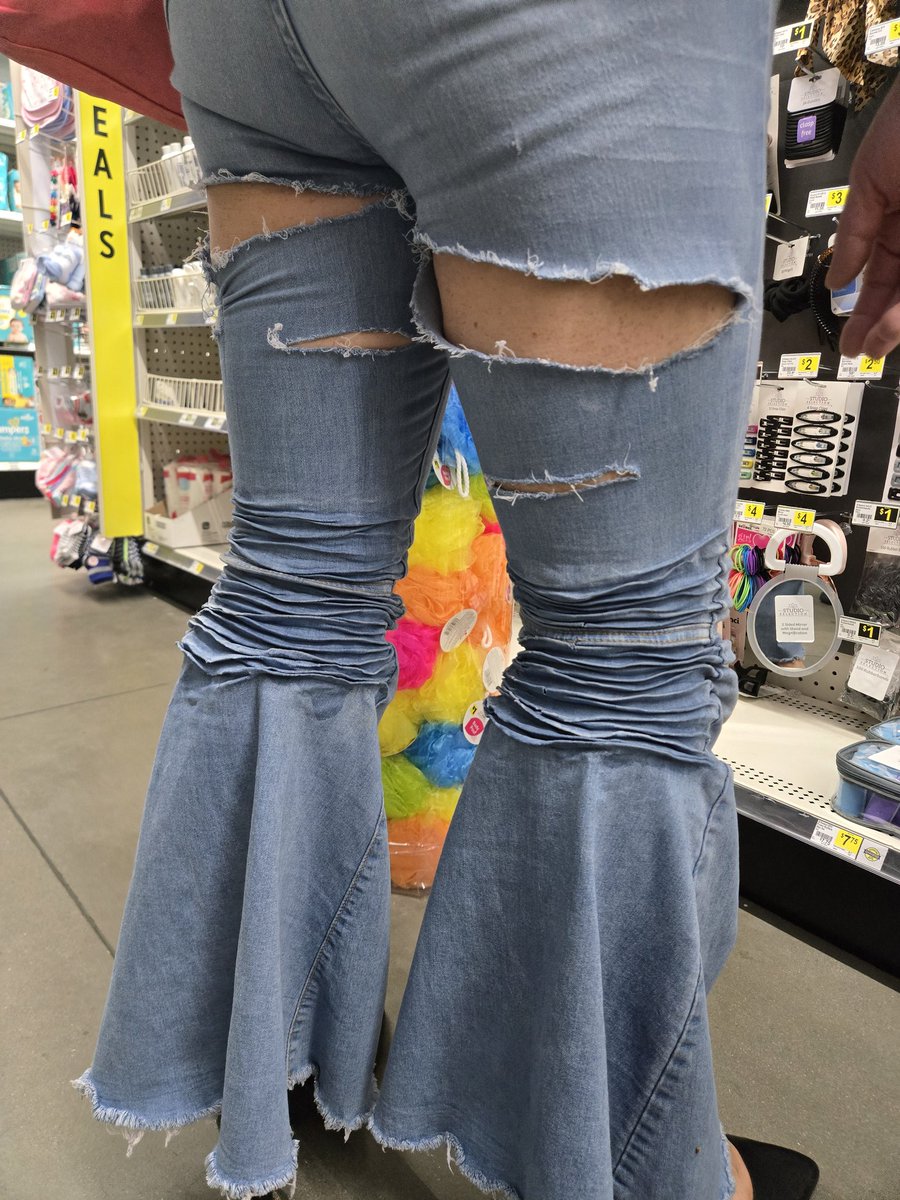 tightjeansluv's tweet photo. #jeans #creases #tightjeans #wife #rippedjeans #jeansbooty #bellbottoms #slay #destroyedjeans #bohochic #jeansfetish #flarejeans #heels #boots #thickwoman #thicklegs #curvygirl #ruchedjeans #ootd #widelegjeans #fadedjeans
#curvy #tightpants #thickthighssavelives #thicc #frayed https://t.co/6me2gVkUKv