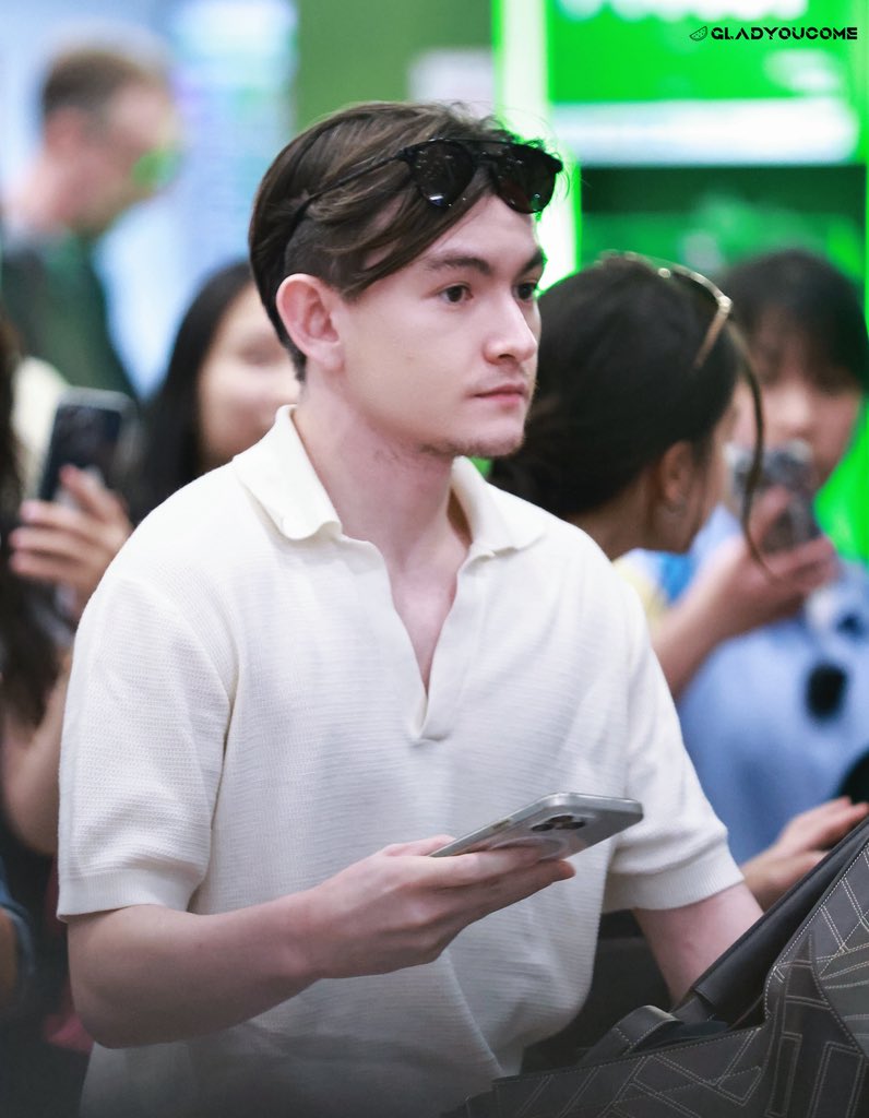 gladyoucome725's tweet photo. 🤭🤭found some photos of Richie in file. 
Handsome bro #richieee https://t.co/QifWGZ7Y2f