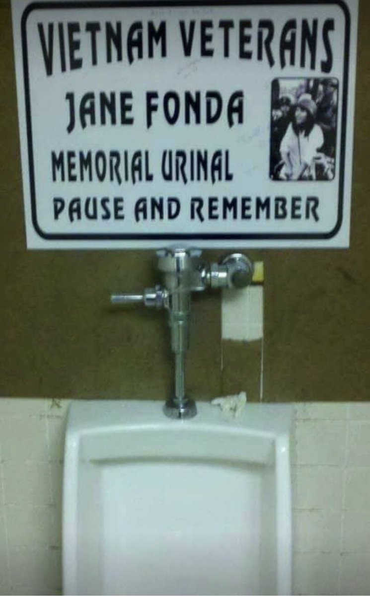 Robertsoup1964's tweet photo. @TrumpsHurricane I know a lot of Americans who can’t wait to Piss on your Grave!!🖕🖕 https://t.co/2VnvBWk1bn