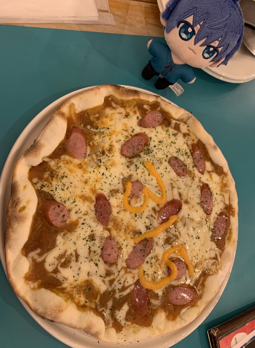 カレーパン、カレークレープ、カレーピザ
どれも美味しかったね
 #理由あってシーパラファイナル