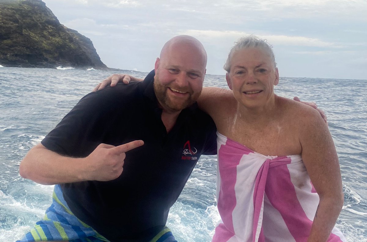 RedTopSwim tweet media