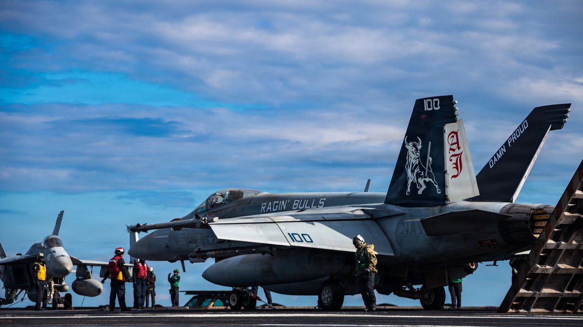 SandeepBol's tweet image. #USS Gerald R. Ford (#CVN 78), the world’s largest #aircraft #carrier, supporting #OperationEpicFury – launching aircraft from the Eastern #Mediterranean #Sea.
@CENTCOM 

#IranWar