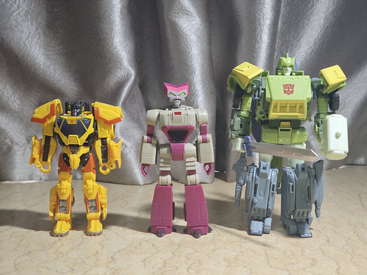 TransformersHQ1's tweet photo. A look at Studio Series The Transformers: The Movie [Deluxe Class] Kranix, Part 2!

📸: @yoyojiangnan05 

#Transformers https://t.co/LB8LD1neUx