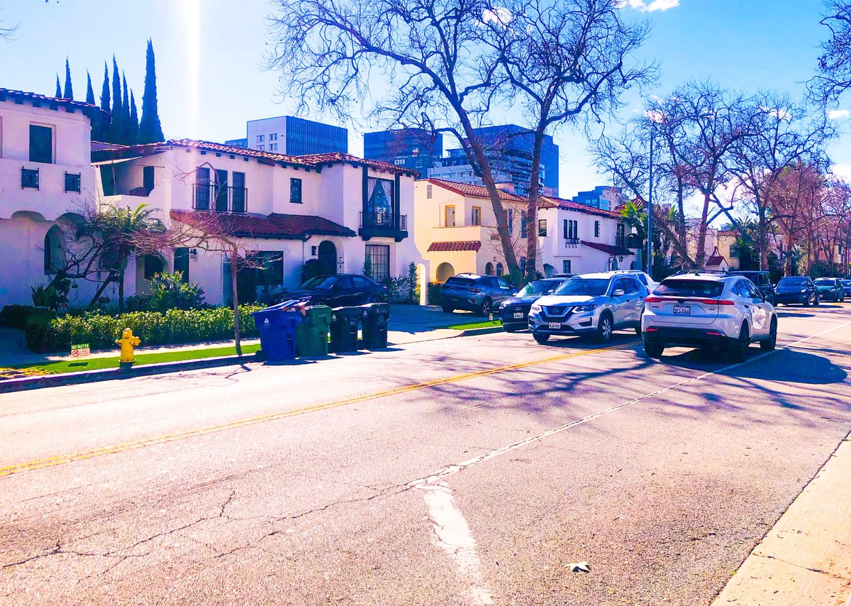 laurajauld's tweet photo. Loving the outdoors and doing fantastic photography can be amazing for the keen photographer🩵😊

#photography #streetphotography https://t.co/t5i8oLhU3n