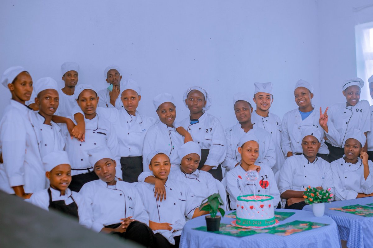gitisitss's tweet photo. Sweet skills in action at Gitisi TSS! 🎂✨ Level 5 Food &amp; Beverage Operations students showcased their creativity and precision by baking a delicious cake during practical training. Hands-on learning at its best! 👨‍🍳💛 #GitisiTSS #FBO #CulinaryArts #TVET #HandsOnSkills https://t.co/IL7uO4e3EM