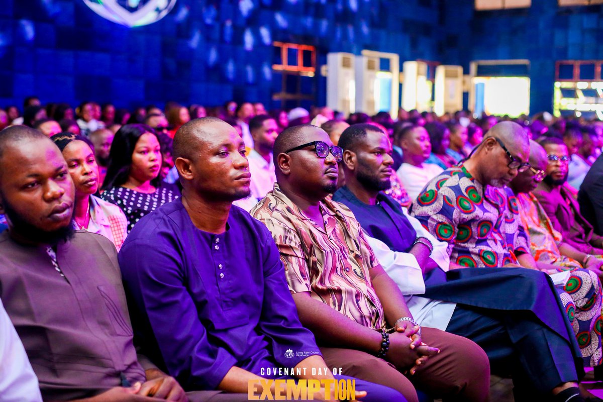 LFCBENIN's tweet image. A Powerful Word Session at our Covenant Day of Exemption Service blessed the congregation 

#Wordsession
#CovenantDayofExemption
#LfcSapeleroadBeninCity