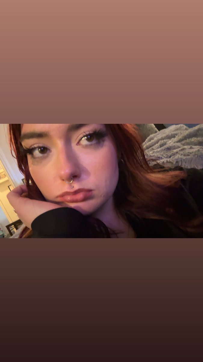 notisabellee's tweet photo. it was my birthday yesterday tell me happy birthday #pretty #makeup #tattooedwomen #pisces #grungegirl #grunge #selfie #gothgirl #grunge #HorrorMovies #selflove #SelfCare #zodiac #Birthday https://t.co/10TXN7yQvU