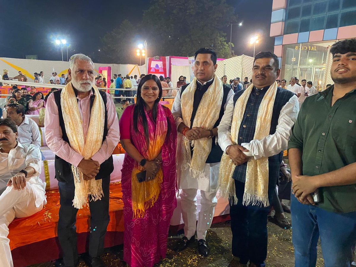 EktaAgarwalBJP's tweet photo. गत दिवस ढूंढाड़ परिषद् के तत्वावधान में आयोजित फागोत्सव कार्यक्रम में सहभागिता करने का सौभाग्य प्राप्त हुआ।
रंग, रस और राजस्थान की समृद्ध लोक-संस्कृति से सराबोर इस आयोजन में अपने परिवारजनों से आत्मीय मिलन हुआ। 
#Fagotsav #Holi2026 https://t.co/OpSTVcPA0W
