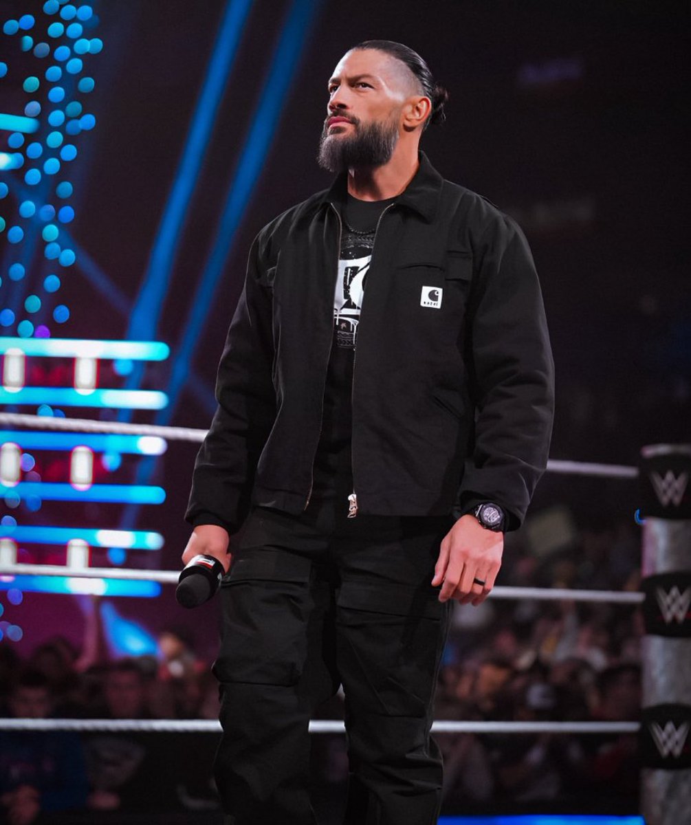 RAW DAY‼️

#WWERaw