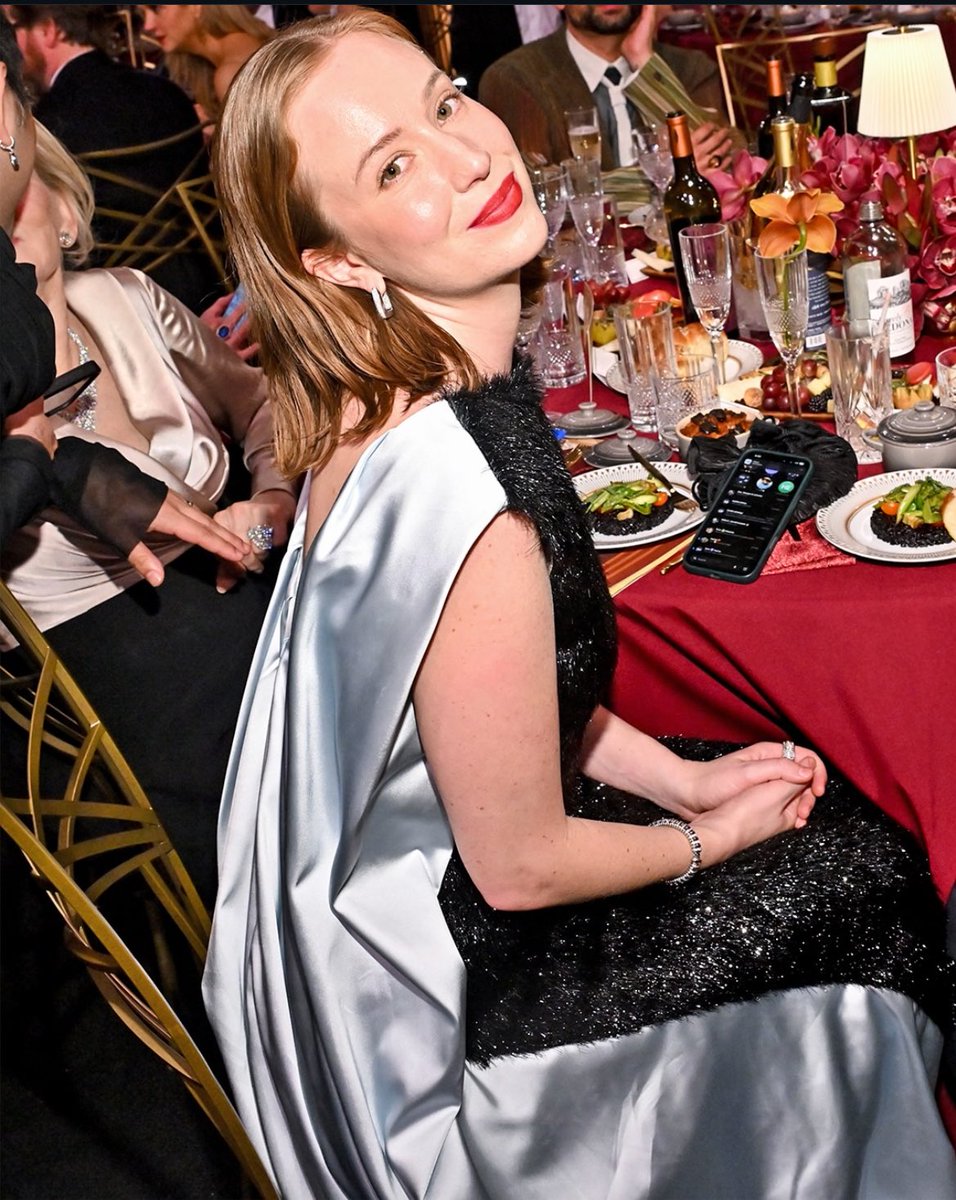 The people’s princess, aka Hannah Einbinder at the #ActorAwards 💗