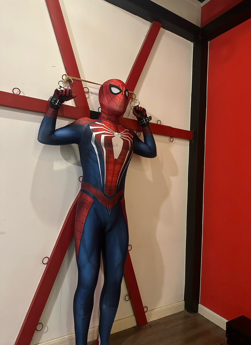 网兜头 tweet media