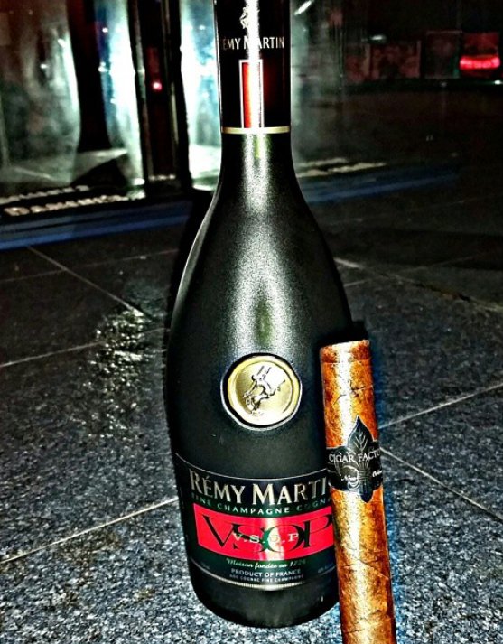 DeeFrmMphs tweet media