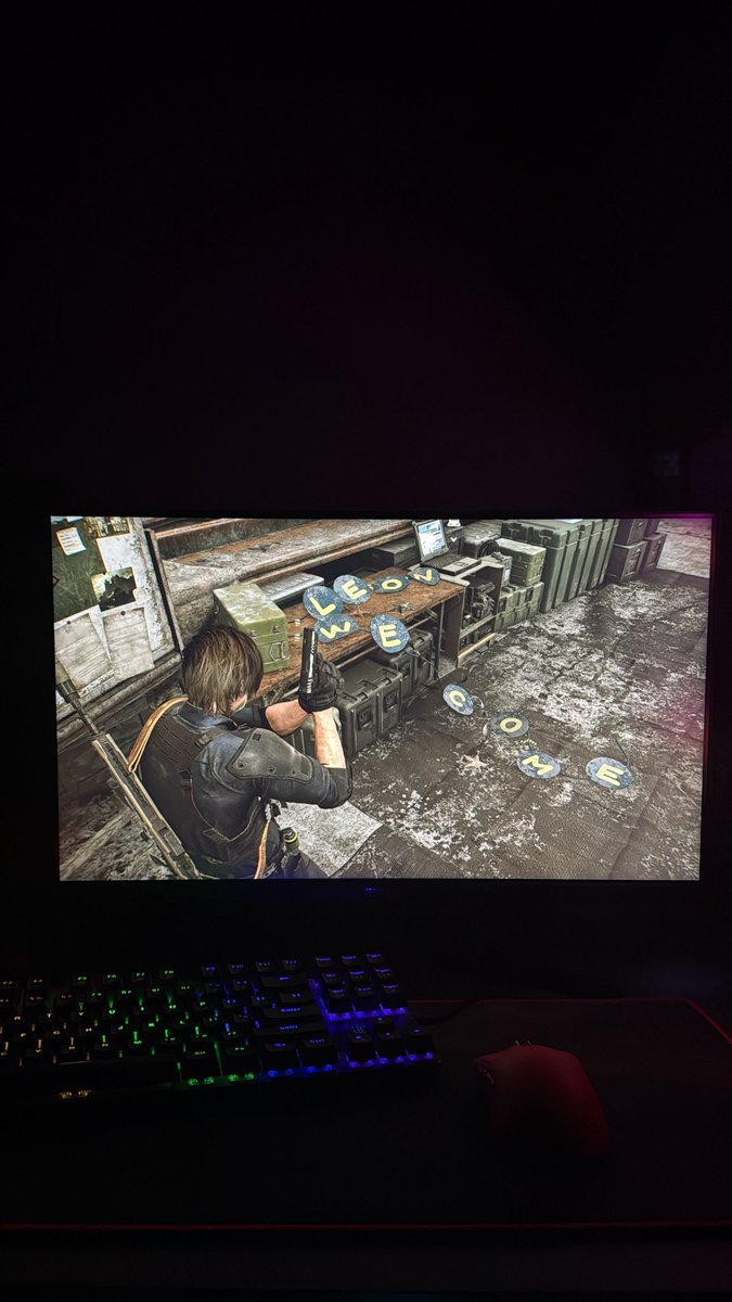 qFaisall tweet media