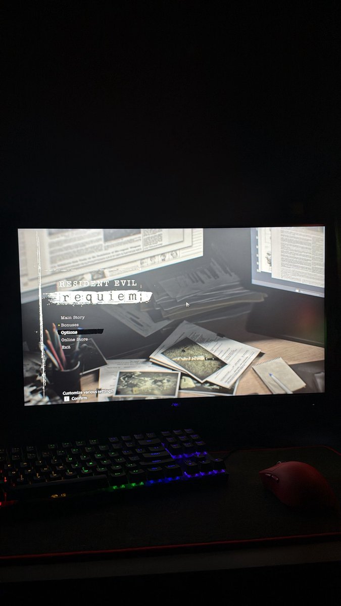 qFaisall tweet media