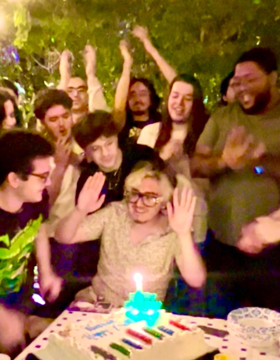 Hispanic! at the Disco tweet media