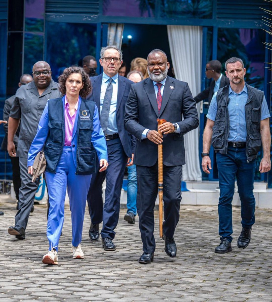 Si les attaques de drones contre les installations de l’aéroport international de Kisangani par le M23-AFC/Rwanda se poursuivent, nous serons obligés de mettre sur la place publique les données de géolocalisation de la résidence de Corneille Nangaa à Goma, afin de permettre à nos