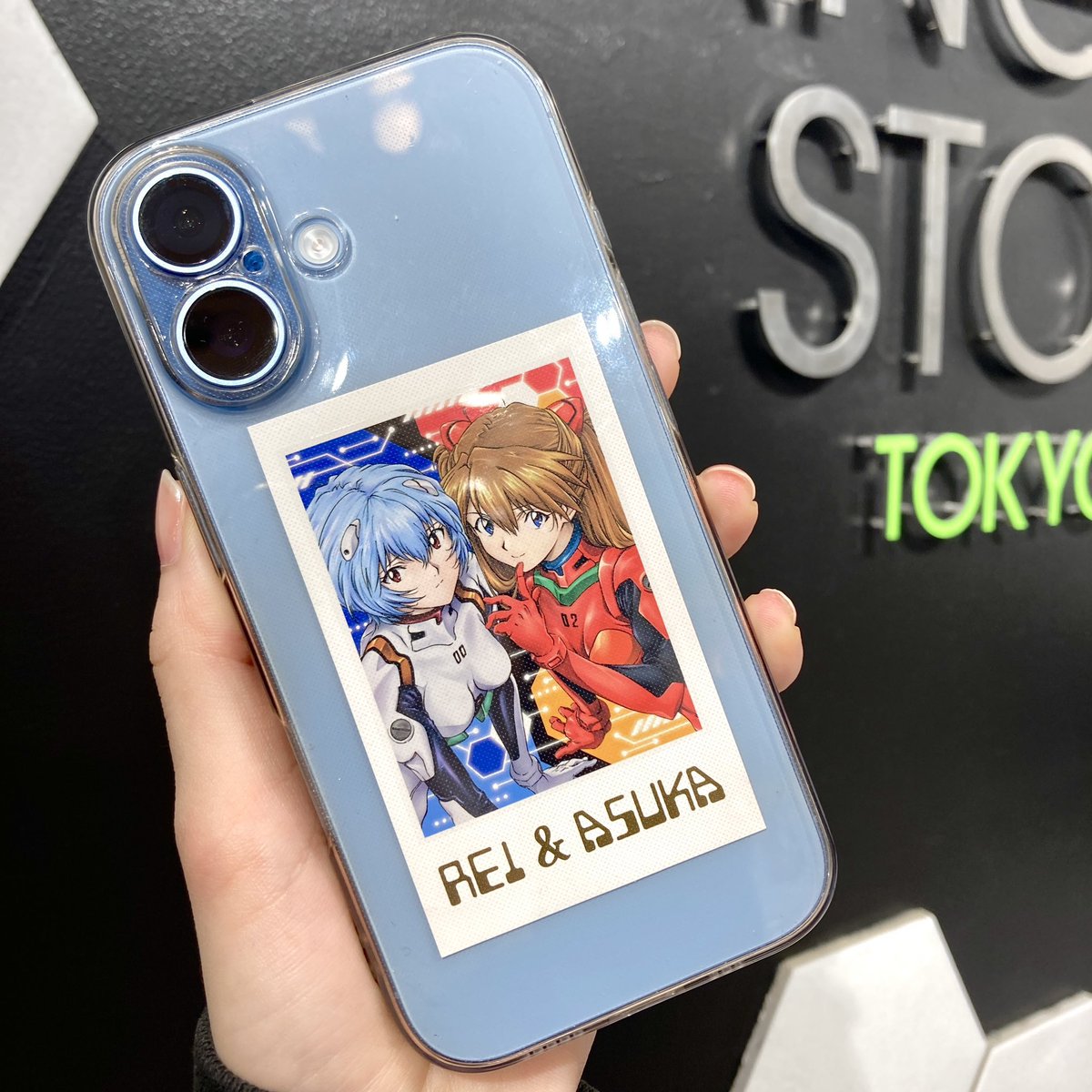 【TOKYO-01(池袋)】《PICK UP》
EVA STOREオリジナル
「ハート形缶バッジセット／NEON GENESIS EVANGELION PLUG SUIT REI＆ASUKA」
「チェキ風カードセット／NEON GENESIS EVANGELION PLUG SUIT REI＆ASUKA」
をご紹介❣️