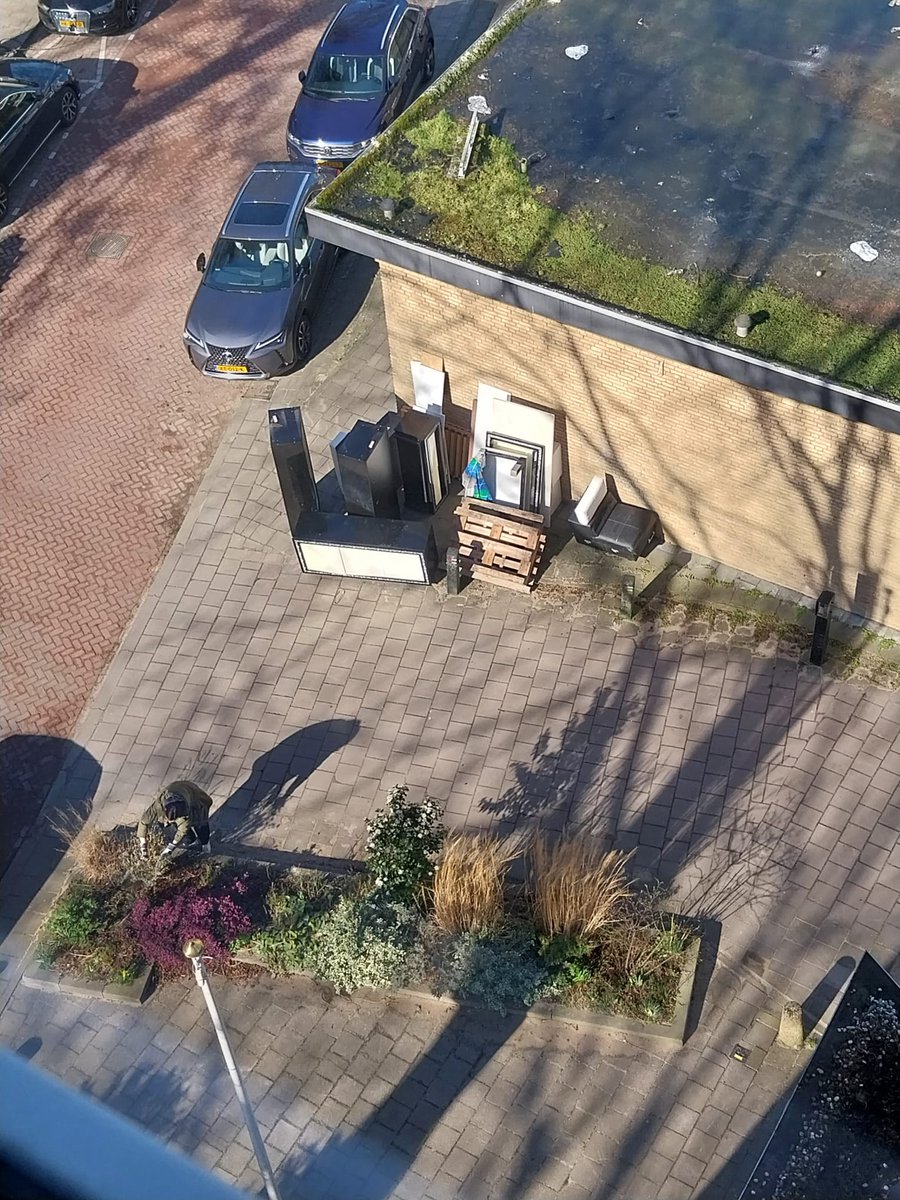 Roland van leusden tweet media