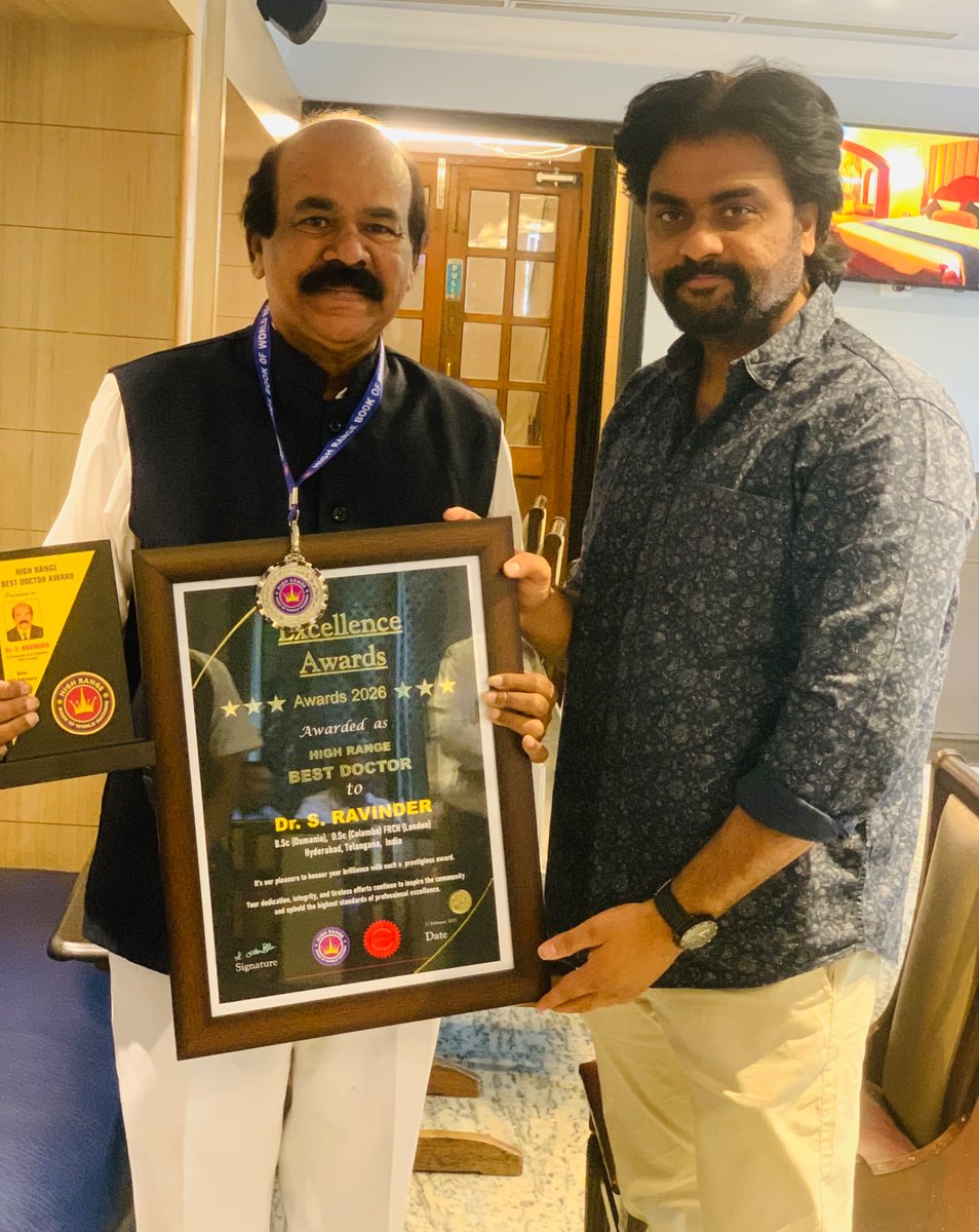 HighRangeBOR's tweet photo. High Range Best Doctor Award @ Dr.Ravinder #bestdoctor #highrange #doctor #best #philanthropist #hyderabad #Indian https://t.co/dO7OUAojw3