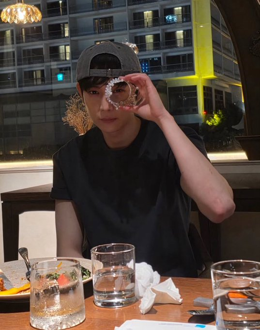 i cannot believe my man hit the big 30. somehow he looks younger now 🥺🥺 throwback to when he got his first lead role and now he's come so far (and is leaving us to do military service 💔) happy birthday kim youngdae 💖