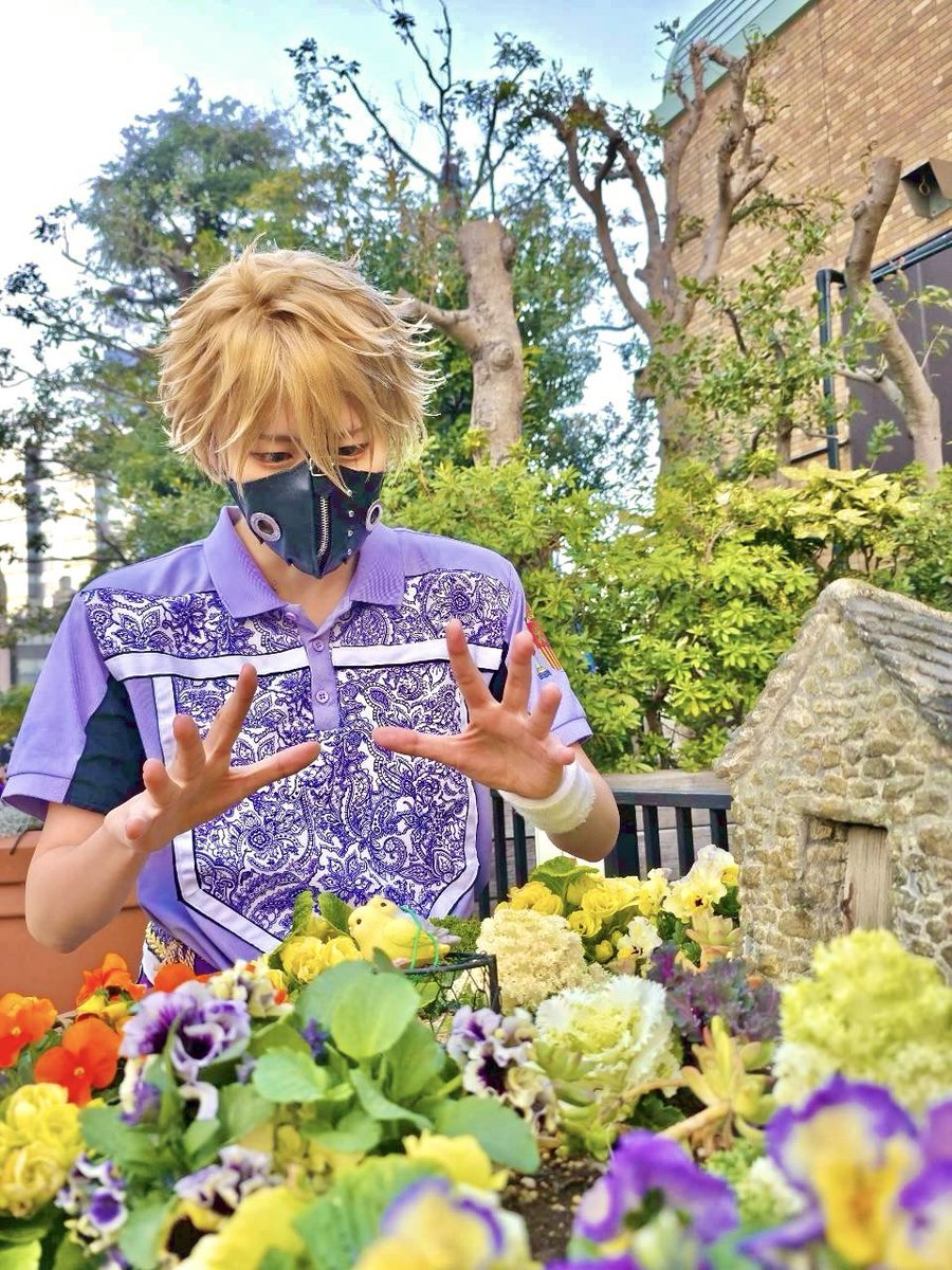 ※ cosplay / 🎾👑 / 🇪🇸

昨日、🇪🇸D2➕ｲﾘｴで参加しておりました！
久々のコスイベ楽しかった〜〜！！✨️
マスクは自作で頑張りました😤
そして素敵な衣装を作ってくれた2人にとってもグラシアス───💜💜💜
 #アコスタ池袋