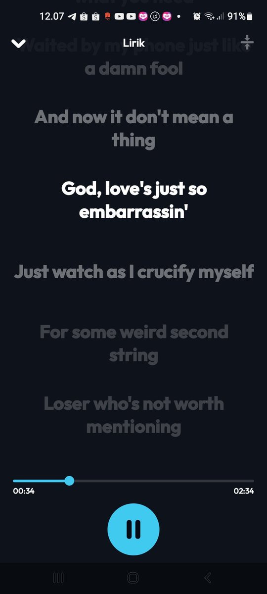 rumi ✰ tweet media