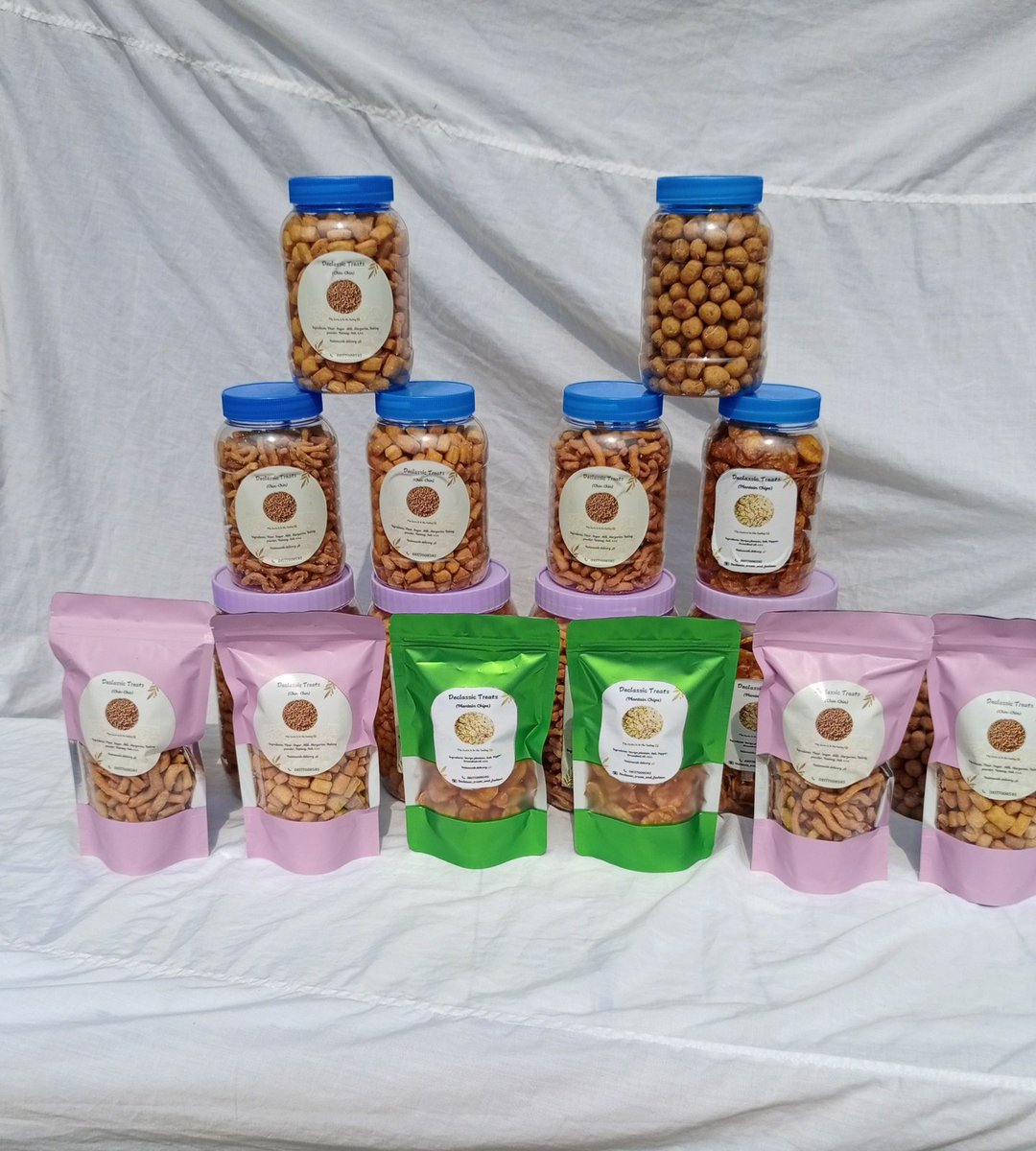 moreni56's tweet photo. Good morning tweethearts ❤️

At Declassic treats we sell affordable snacks that won’t break your pocket 💸

Good taste doesn’t have to be expensive 😌

Tasty, crunchy, delicious and yummy, our snacks or nothing 💯

Price: 1200 - above

Lagos https://t.co/104B2uZeDQ