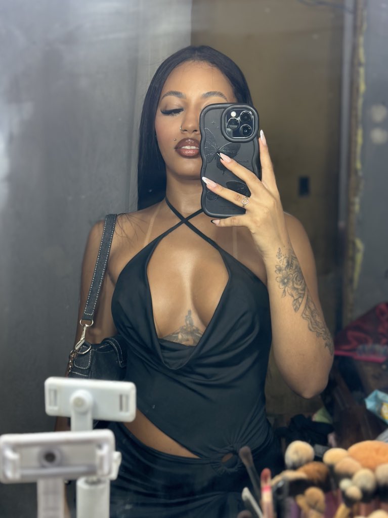 🙂‍↕️ tweet media