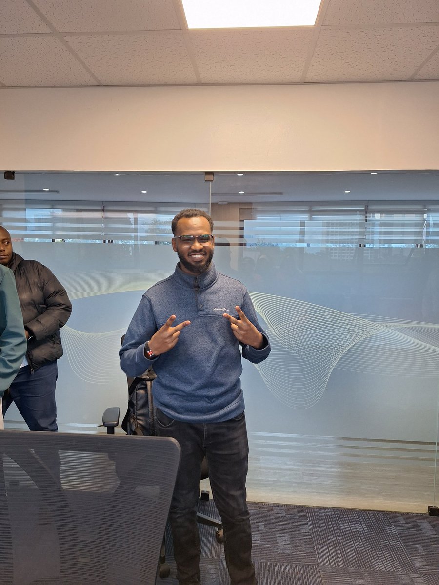 TritelTechLtd's tweet photo. Cheers to you, Sydney!
Grateful for the hard work, the laughs, and the great moments. On to bigger wins ahead! ✨

#NextChapter #CareerJourney https://t.co/rQCq0bwpkr
