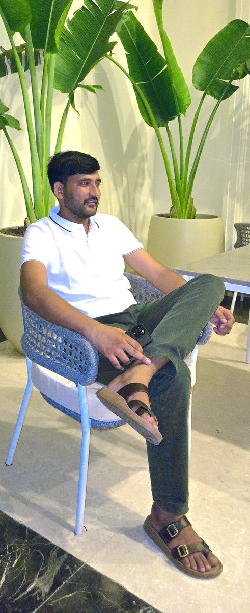 WithSanjayNsui's tweet image. अपना जीवन हम ख़ुद तय करते है पहले हम अपने चुनाव करते है , बाद में ये चुनाव हमे बनाते है ।
#todaysmotivation #struggle #nsui #congress