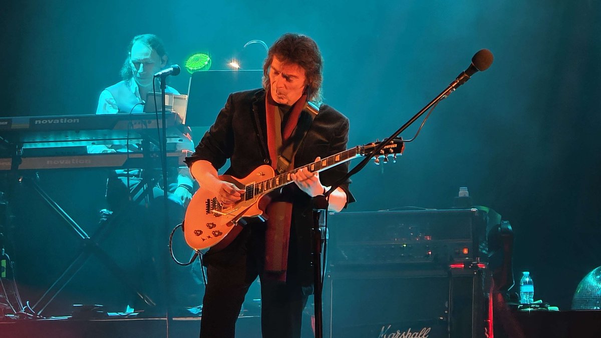 Metadata Rosenberg tweet media