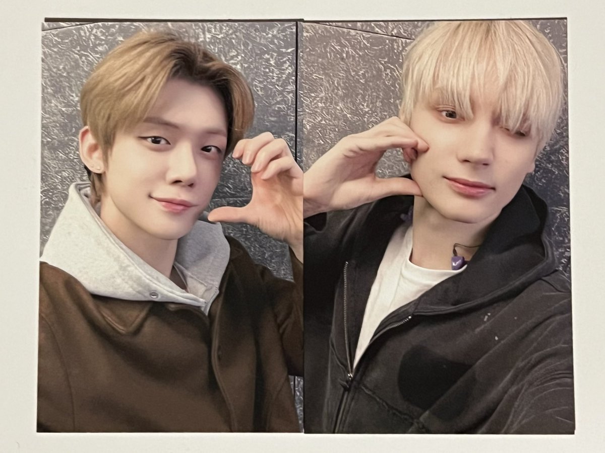 투바투 모아콘 모아존 양도

연준 2.8
휴닝카이 1.0

하자 없습니다
반택 ⭕️

open.kakao.com/o/saAKDnNh