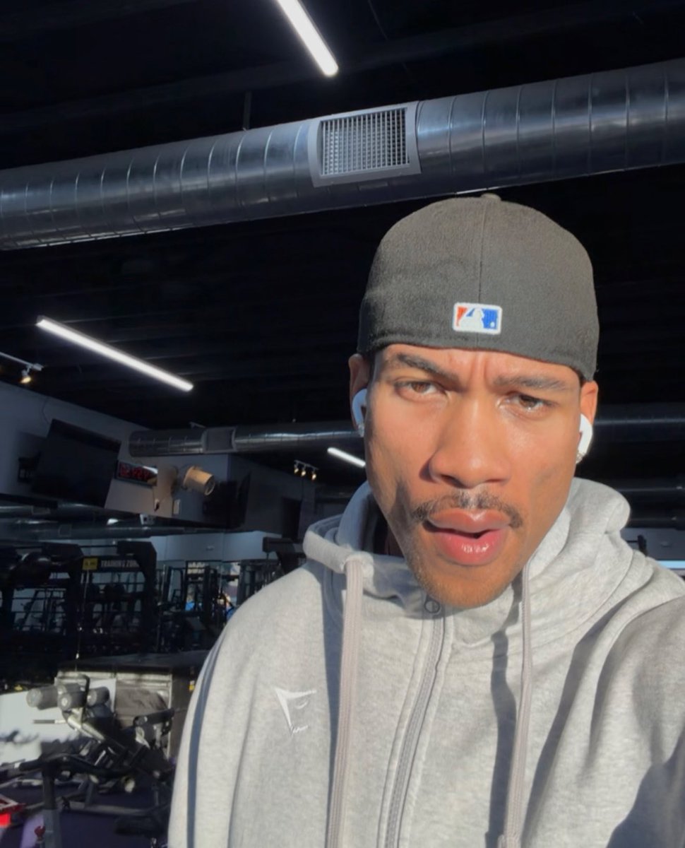 👑Alexander tweet media