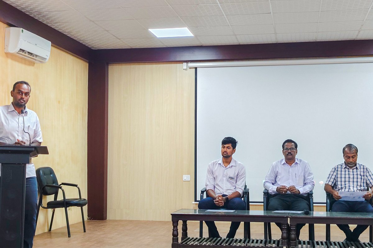 LeadersDesk's tweet photo. Leaders Desk conducted “Resume to Recruitment” at AEC&amp;RI, TNAU for https://t.co/HG9G5w8bnl Agri Engineering students.

Hands-on resume activity, GD strategies &amp; interview guidance by Mr. Gokula Krishnan.

Grateful to the Dean &amp; MasonAGE Club for the opportunity!

#PlacementPrep https://t.co/1Uf6IAqXDQ