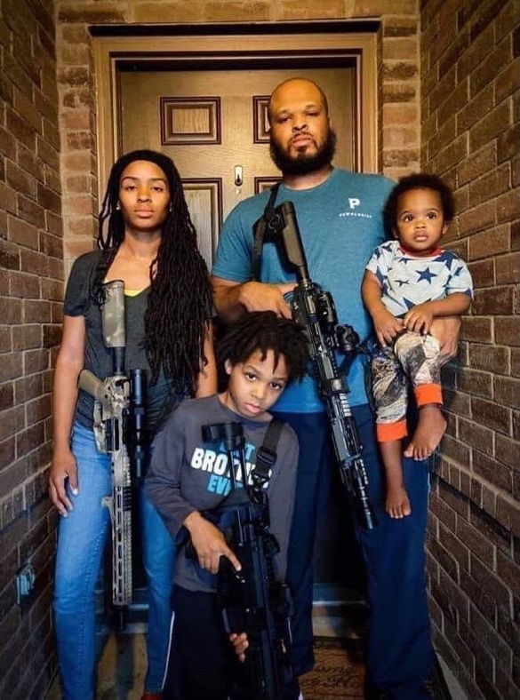 Democrats say conservatives only want white people to have guns !!

MAGA, how do you feel about the photo below ??