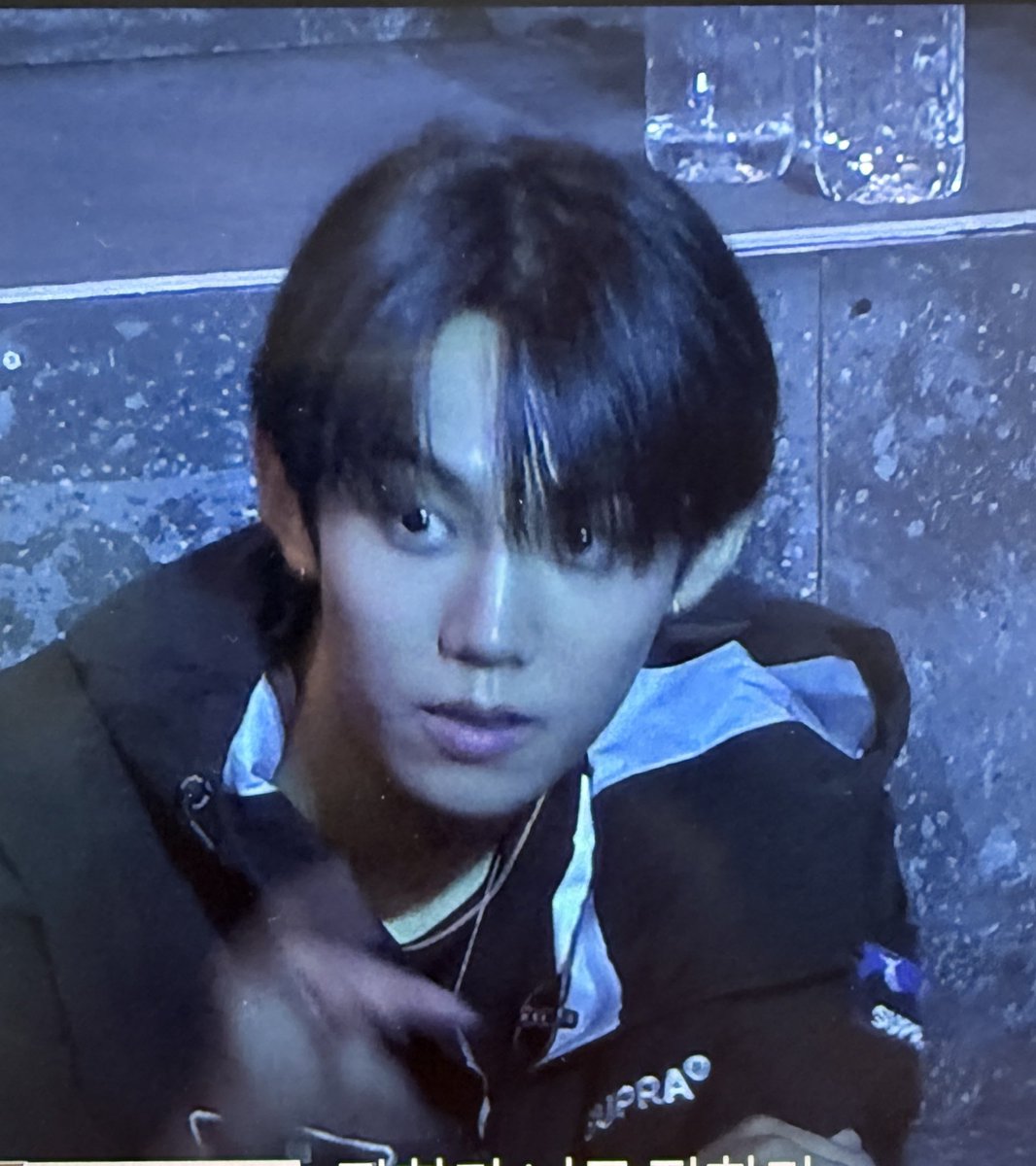 률렉스 tweet media